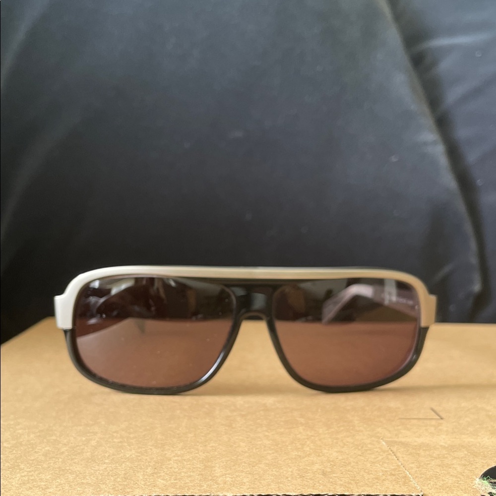 Badgley Mischka Black and Gray Sunglasses